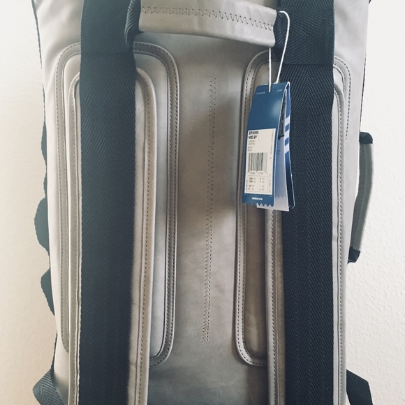 Adidas Originals Day Backpack Leather & Suede - Picture 3 of 8